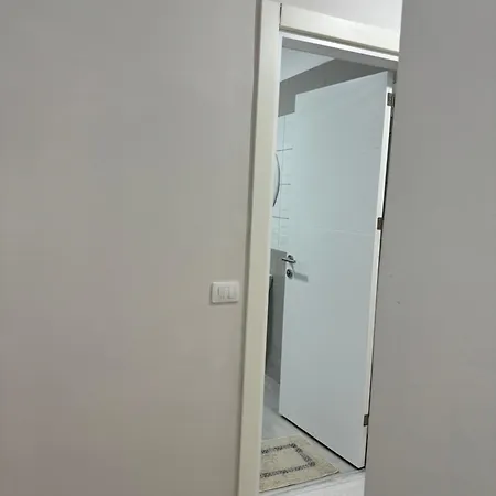 شقة Ada